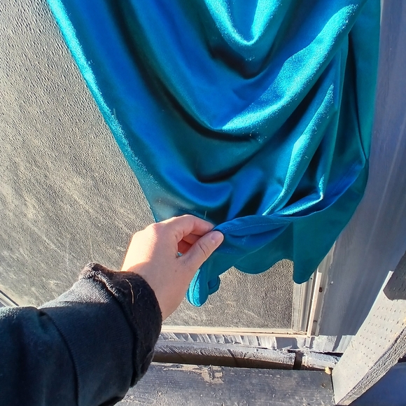 Elegant Teal Satin Dress - Picture 5 of 11